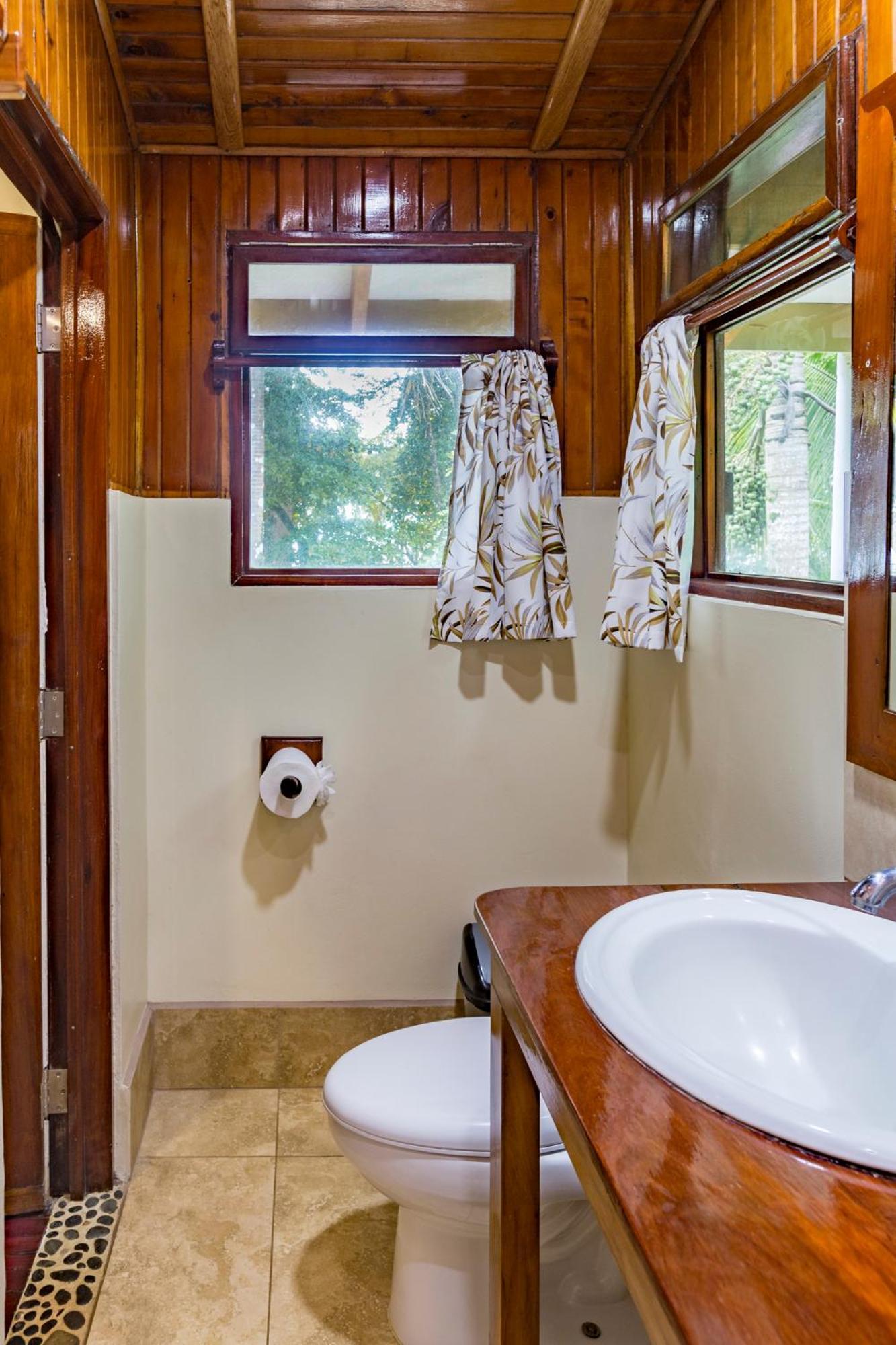 La Ponderosa Hotel Павонес Стая снимка