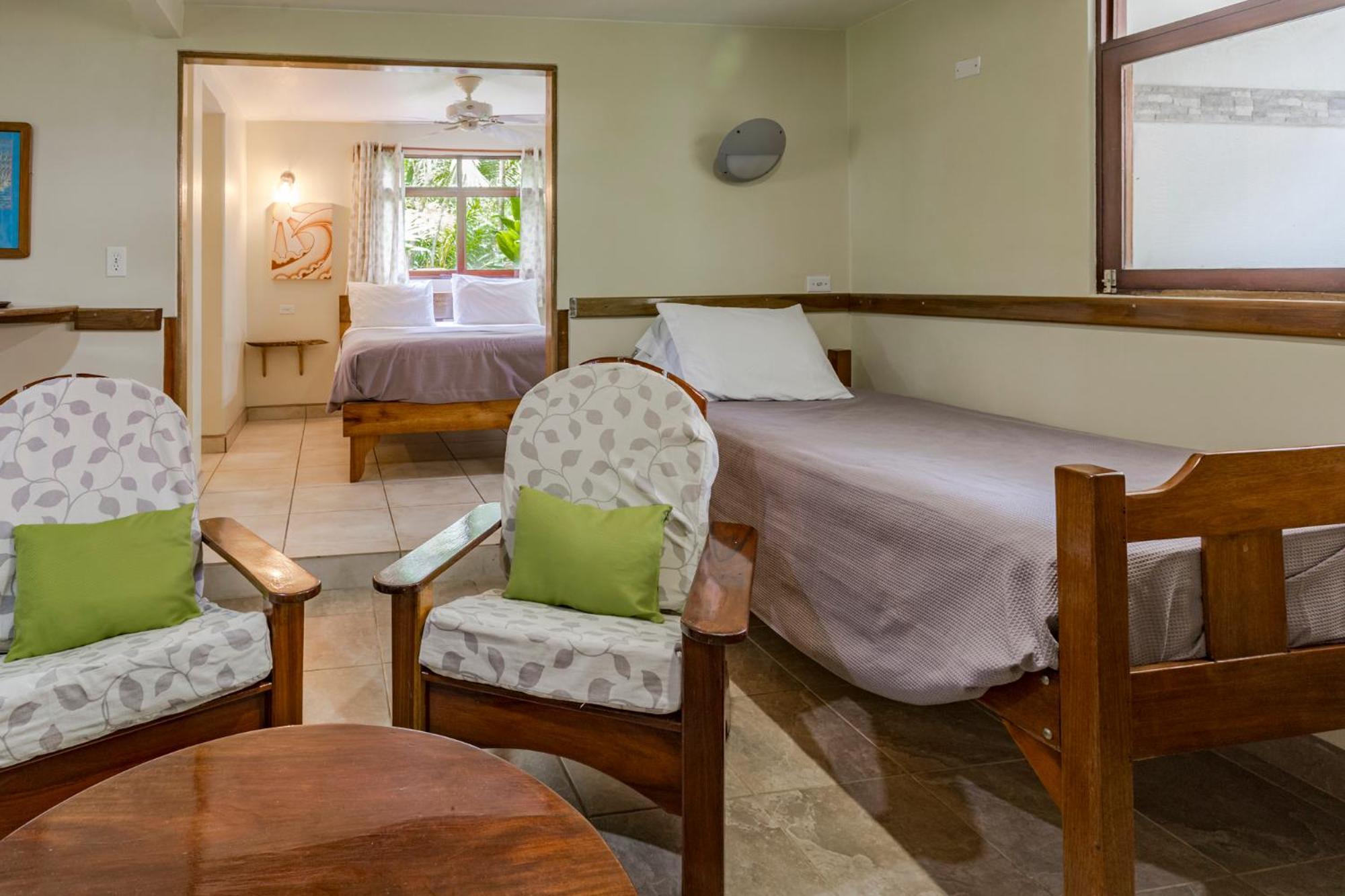La Ponderosa Hotel Павонес Стая снимка