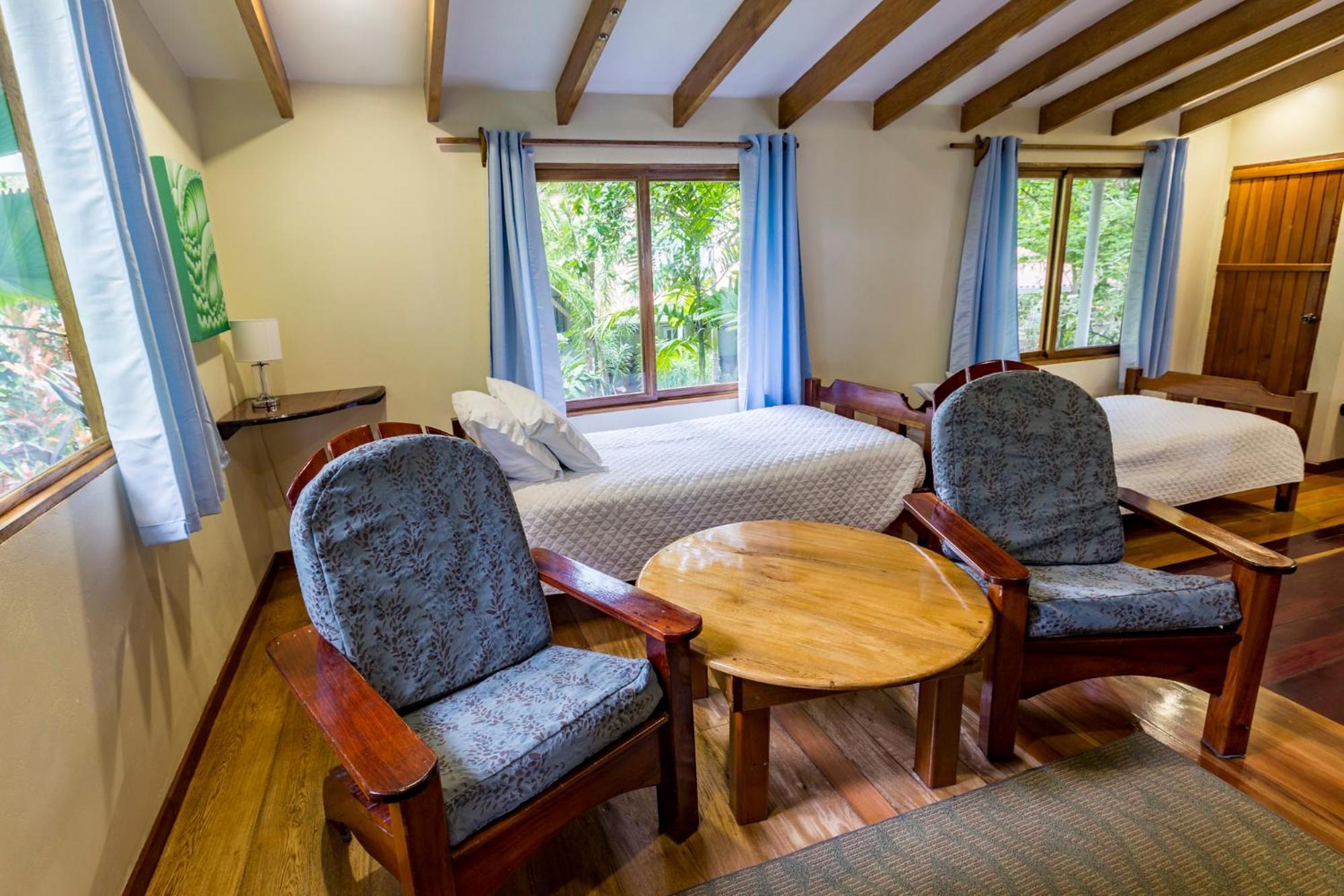 La Ponderosa Hotel Павонес Стая снимка